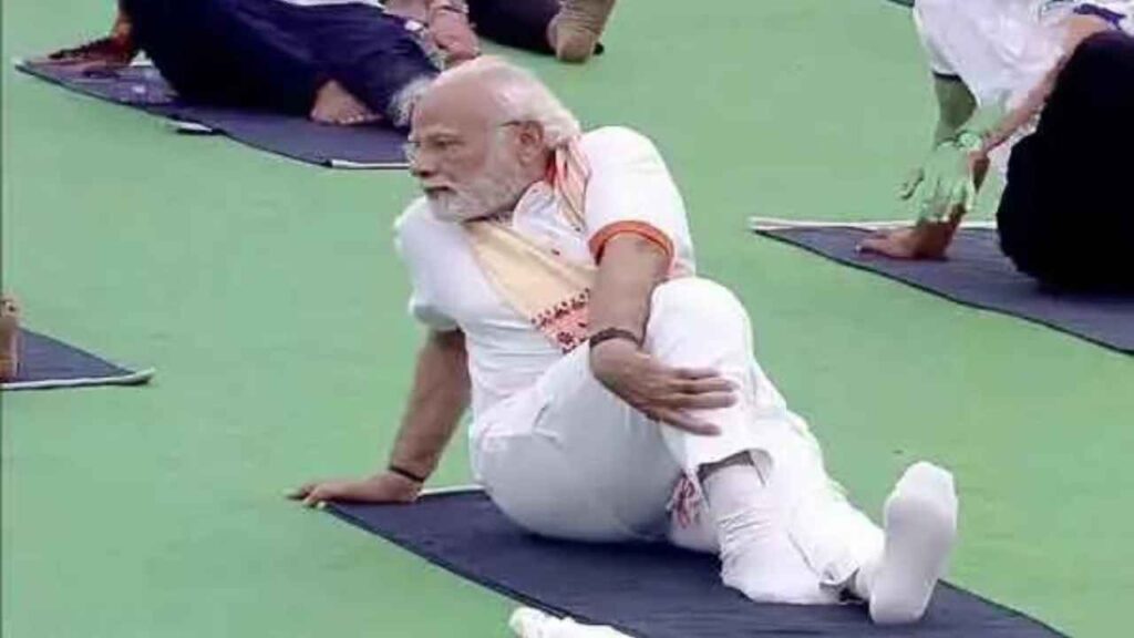 International Yoga Day 2024: PM Modi gave a message towards yoga from Srinagar, Kashmir