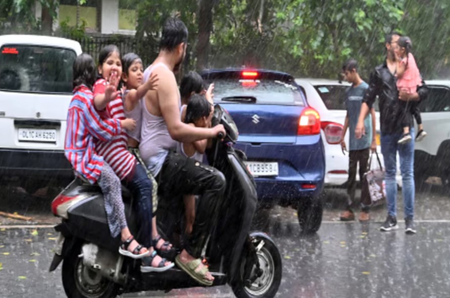 IMD Mausam: Torrential rains are going to happen in UP, there is already chaos in Mumbai, very heavy rains are expected in 16 states