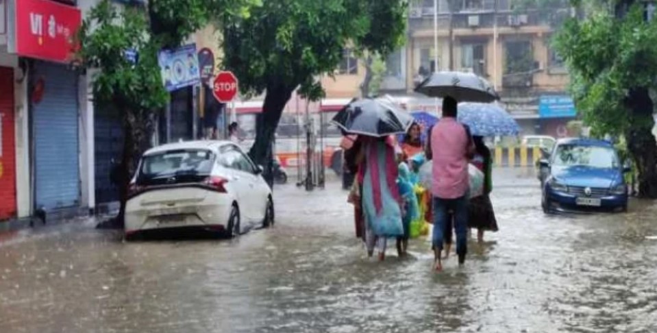 Delhi Weather Red Alert: There will be tremendous rain in many states including Delhi, know the weather condition