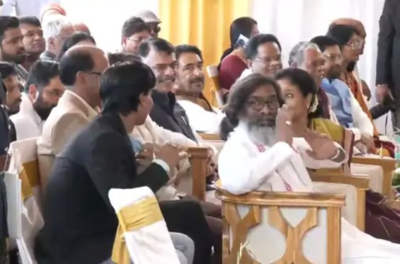 11 ministers of Hemant Soren cabinet took oath