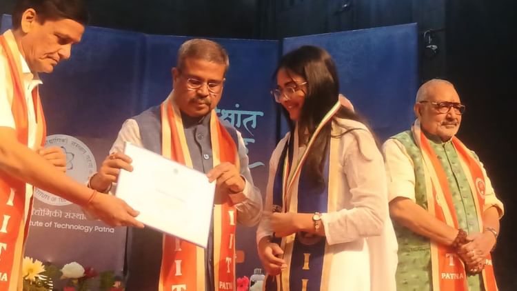 bihar-union-education-minister-dharmendra-pradhan-targeted-congress-party-rahul-gandhi-election-co_4aab9b46e41fc928fc271fe44967cdce.jpeg