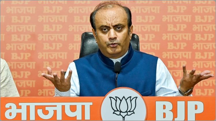 bjps-retort-to-rahul-gandhis-allegations-sudhanshu-trivedi-takes-aim_1658da0b4ee2e6ec1a21e8e4eb8fe4a9.jpeg