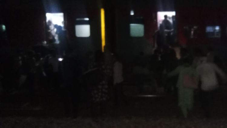 farakka-express_e0911f488fdbf8ba0ae05ae84b39105f.jpeg