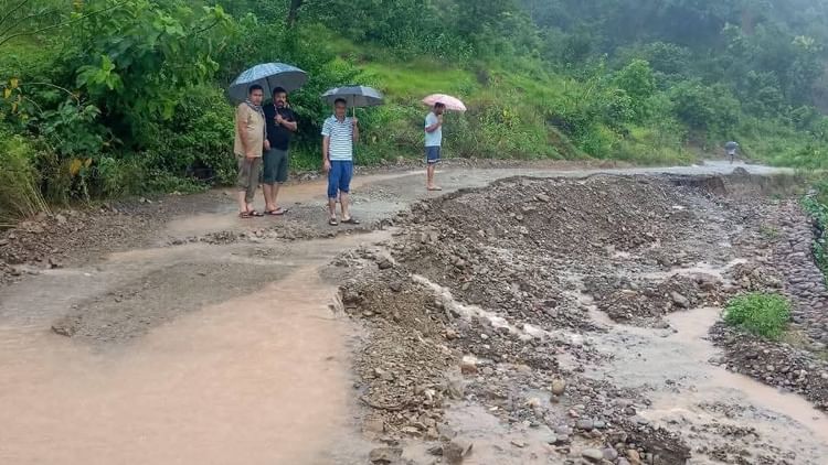 heavy-rain-in-jammu_e6b09f3ee0f529034a5c6fe509ca56e8.jpeg