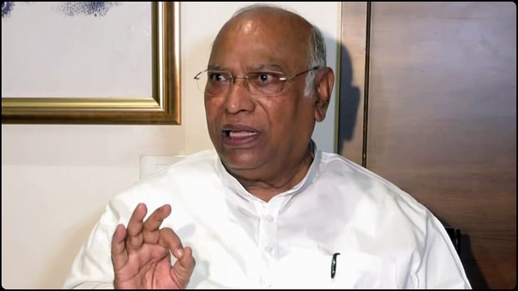 people-will-not-tolerate-if-you-belittle-opposition-mallikarjun-kharge-tells-pm-modi_e5ff61f945724e1167e7fc3e207df44d.jpeg