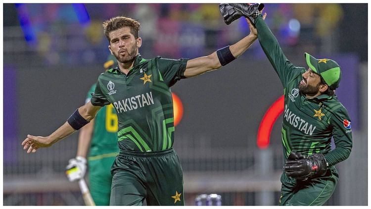 psl-2025-shaheen-afridi-lahore-qalandars-psl-champion-quetta-gladiators-by-6-wickets-psl-2025_97d830d095fb198602df09bcd2d82af6.jpeg