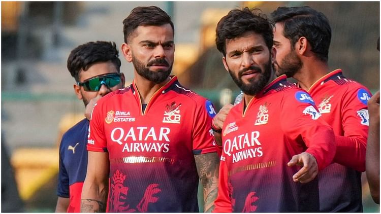 rajat-patidar-virat-kohli-ab-de-villiers-two-friends-madagaon-in-devbhog-chhattisgarh-gariaband_9aa1acbfd5f25161568ba6d086b3b1ae.jpeg