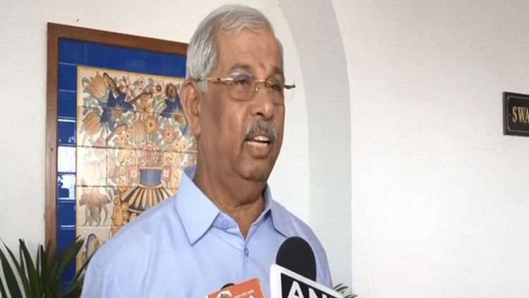 rajathara-vashavanatha-aaralkara-rajayapal-karal_6f43ca792ca1c5231201cea4f3b0a3e6.jpeg