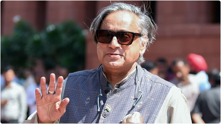 shashi-tharoors-stand-again-different-from-congress-differences-in-the-party-on-the-bill-to-remove_2259109e87f088f303aabfe636e1c8f3.jpeg