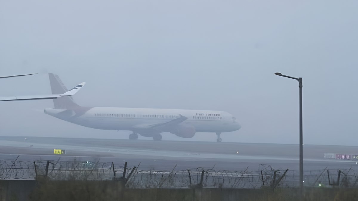 delhi-airport-fog-1767157438.jpg