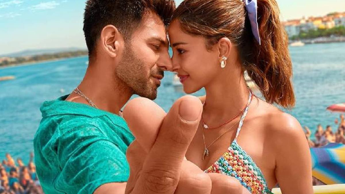kartik-aaryan-and-ananya-panday-1766716713.jpg